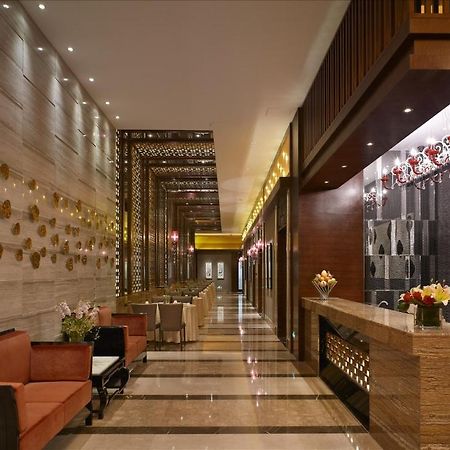 Sovereign Hotel Zhanjiang Eksteriør billede