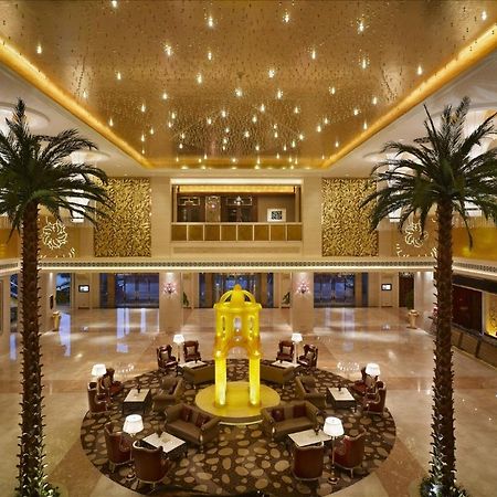 Sovereign Hotel Zhanjiang Eksteriør billede