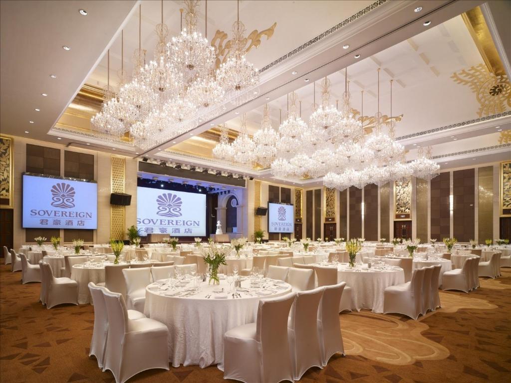 Sovereign Hotel Zhanjiang Eksteriør billede